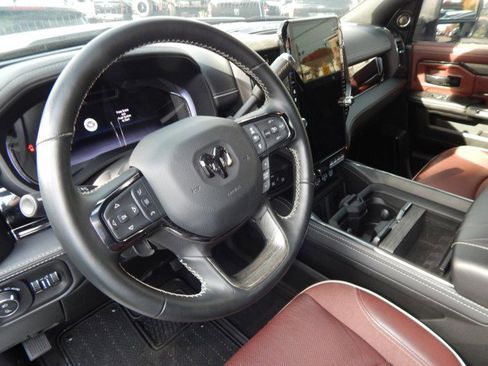 Used 2025 RAM 3500 Limited image 18