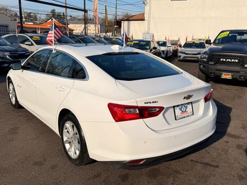 Used 2024 Chevrolet Malibu LT image 5