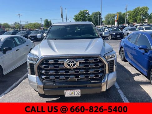 Used 2024 Toyota Tundra Platinum AWD/4WD image 3