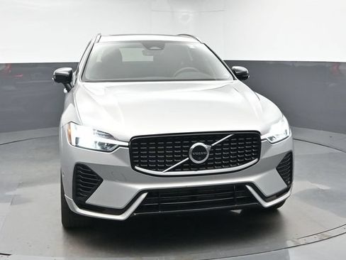 Used 2023 Volvo XC60 T8 Plus w/ Protection Package Premier AWD/4WD image 2