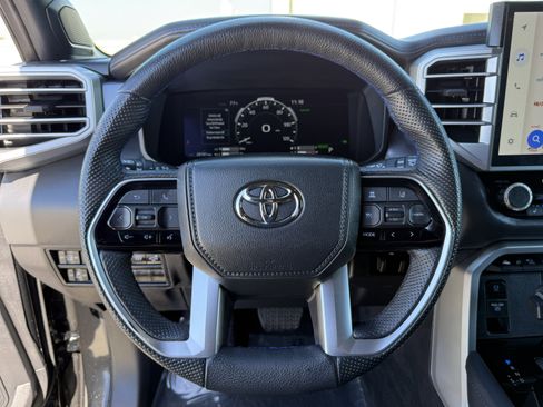 Used 2024 Toyota Sequoia Platinum image 21