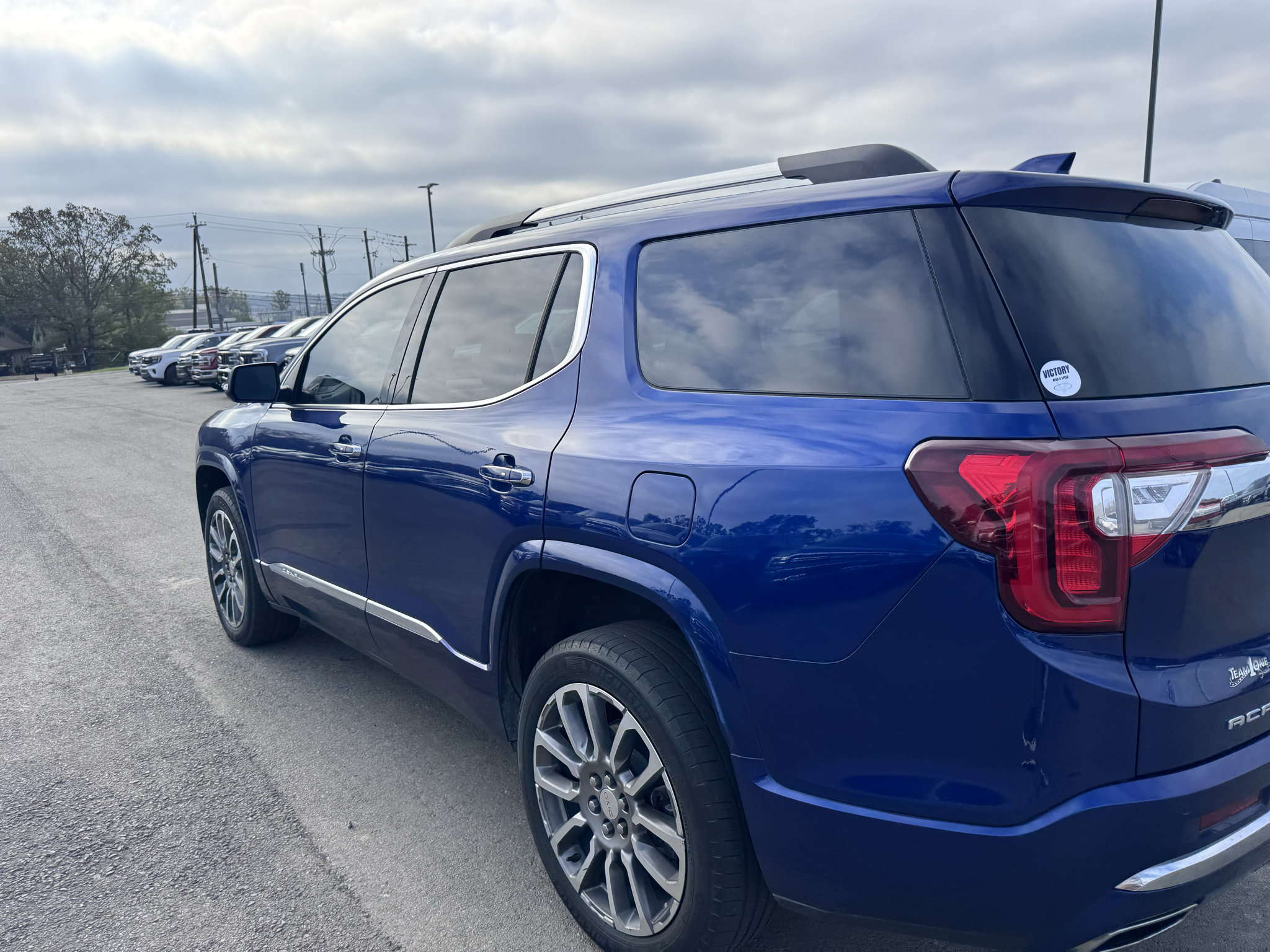 Used 2023 GMC Acadia Denali FWD image 9