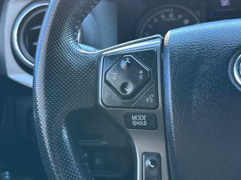 Used 2019 Toyota Tacoma TRD Off-Road w/ Technology Package AWD/4WD image 34