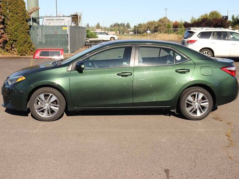 Used 2014 Toyota Corolla LE FWD image 8