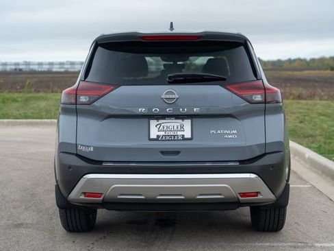 Used 2022 Nissan Rogue Platinum w/ Head-Up Display Package image 6