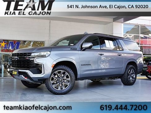 Used 2022 Chevrolet Suburban Z71 AWD/4WD image 2