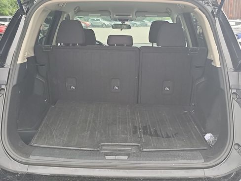 Used 2024 Nissan Rogue S AWD/4WD image 9