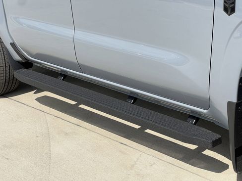 New 2026 Nissan Frontier SV RWD image 5