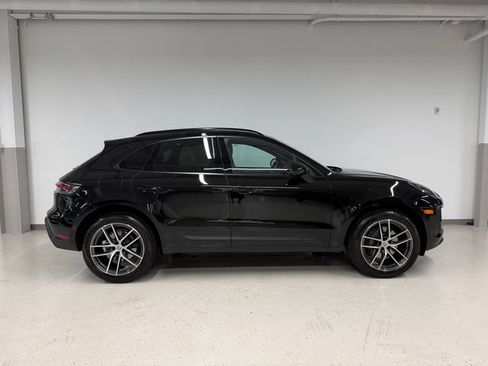 Certified 2026 Porsche Macan AWD/4WD image 6