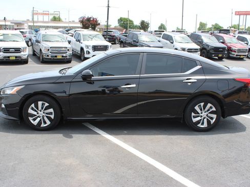 Used 2019 Nissan Altima 2.5 S FWD image 5