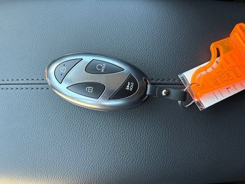 New 2026 Hyundai Tucson SEL Plus FWD image 3