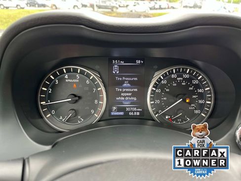 Used 2022 INFINITI Q50 Luxe w/ Cargo Package image 35