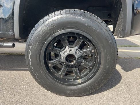 Used 2018 Chevrolet Colorado ZR2 w/ ZR2 Midnight Special Edition image 11