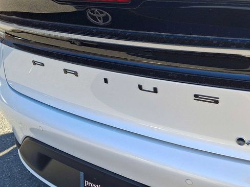 New 2026 Toyota Prius Plug-In Hybrid image 25