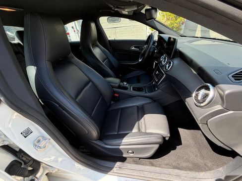 Used 2018 Mercedes-Benz CLA 250 4MATIC image 41