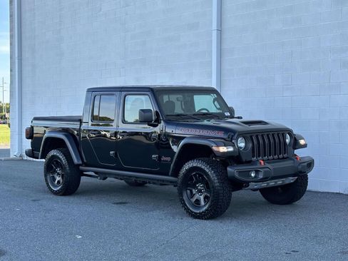 Used 2023 Jeep Gladiator Mojave w/ Cold Weather Group image 9