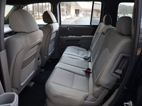 Used 2010 Honda Pilot EX image 18