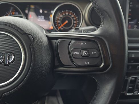 Used 2019 Jeep Wrangler Unlimited Sport S AWD/4WD image 16