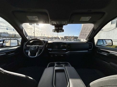 Used 2022 GMC Sierra 1500 Elevation image 17