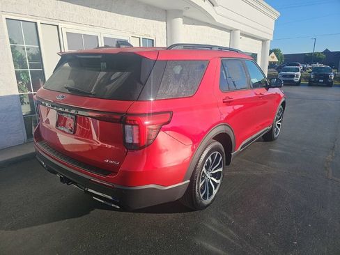 New 2026 Ford Explorer ST-Line AWD/4WD image 4