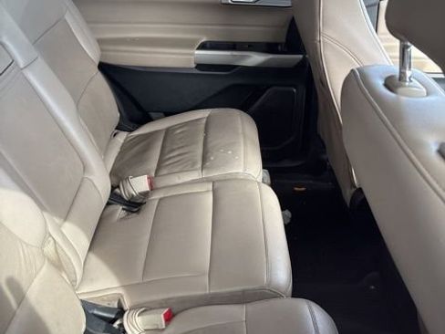 Certified 2022 Ford Explorer Limited w/ Class IV Trailer Tow Package image 10