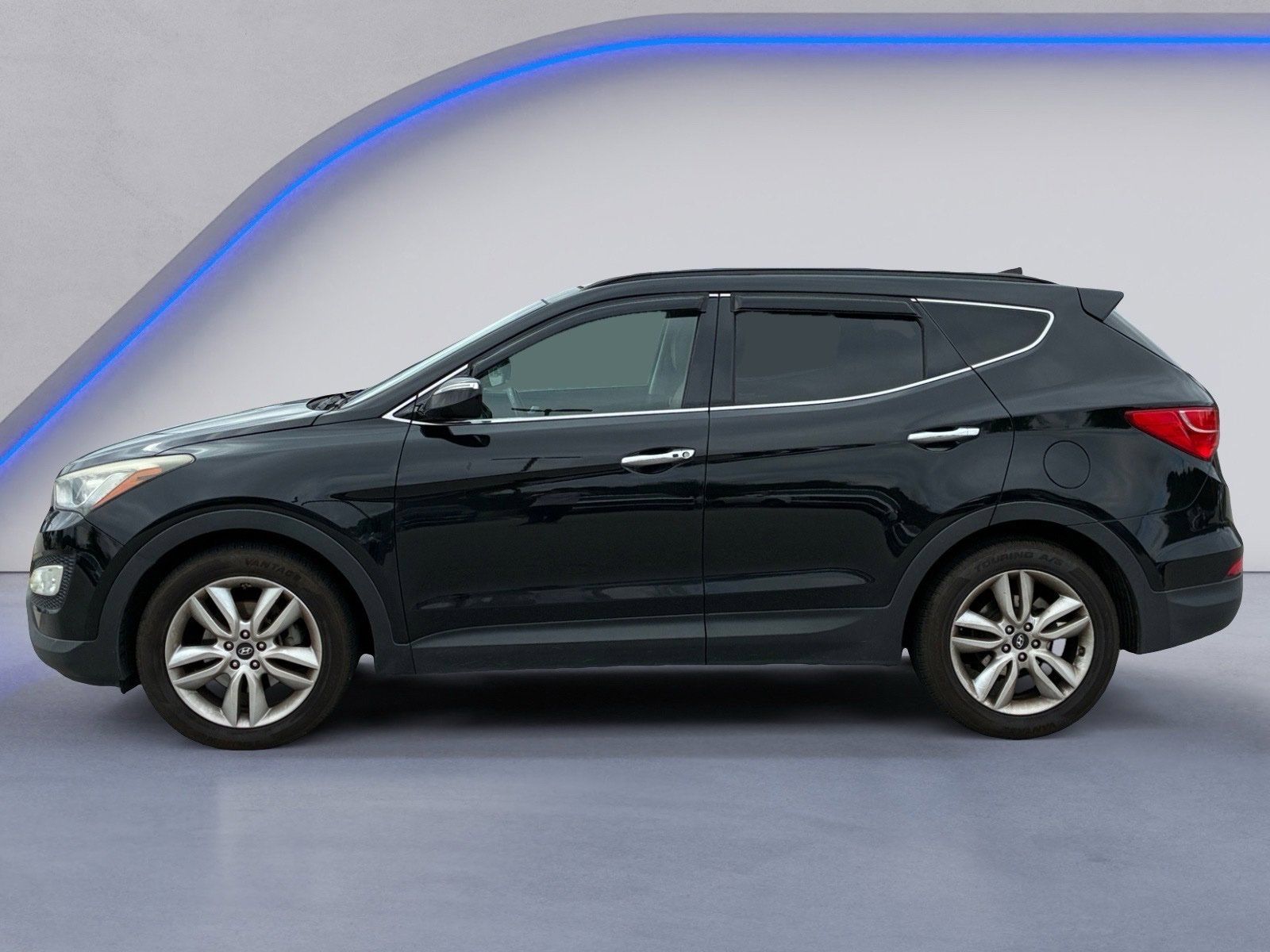 Used 2015 Hyundai Santa Fe Sport 2.0T w/ Option Group 05 AWD/4WD image 3