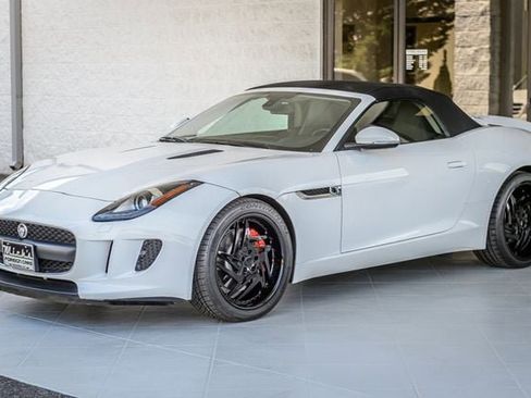 Used 2014 Jaguar F-TYPE Convertible image 8