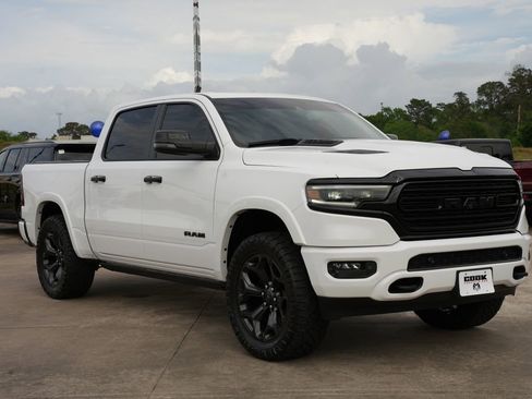 Used 2023 RAM 1500 Limited AWD/4WD image 2