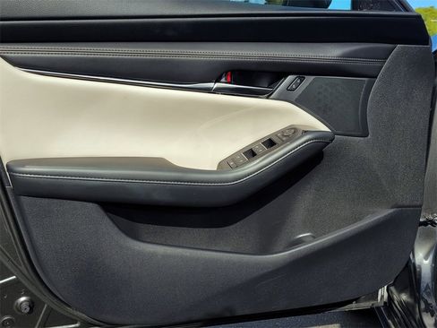 Certified 2022 MAZDA MAZDA3 s image 10