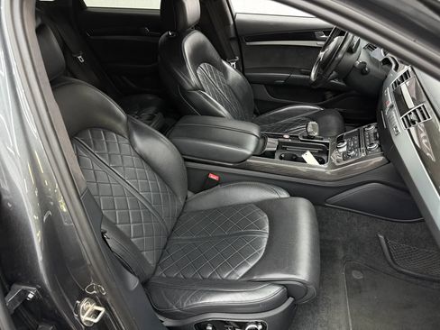 Used 2017 Audi S8 Plus w/ S8 Cold Weather Package AWD/4WD image 6