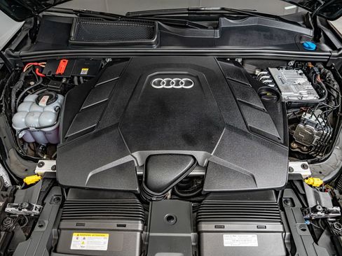 Used 2023 Audi Q7 3.0T Premium Plus w/ Premium Plus Package AWD/4WD image 41