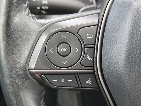 Used 2023 Toyota Camry SE image 14