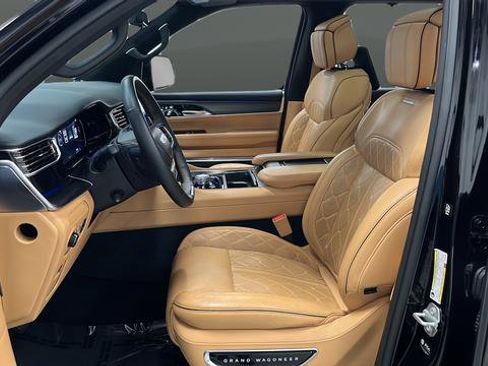 Used 2024 Jeep Grand Wagoneer Series III w/ Rear Seat Video Group 1 image 9