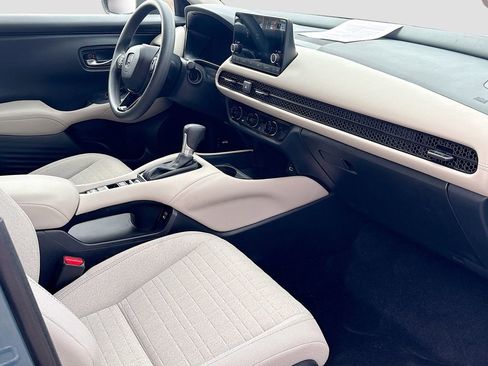 Used 2025 Honda HR-V LX image 26