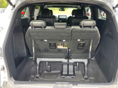 Used 2025 Toyota Sienna XLE Woodland Edition AWD/4WD image 16