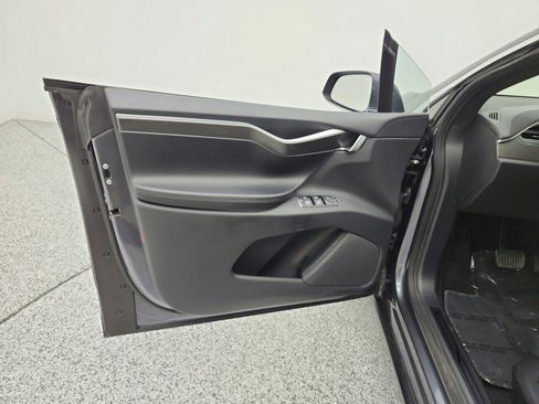 Used 2017 Tesla Model X 90D AWD/4WD image 14
