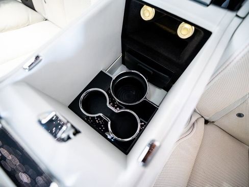 Used 2021 Rolls-Royce Cullinan Black Badge image 66