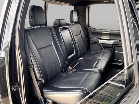 Used 2018 Ford F150 Lariat w/ Equipment Group 502A Luxury AWD/4WD image 20
