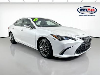 Used 2025 Lexus ES 300h w/ Technology Package