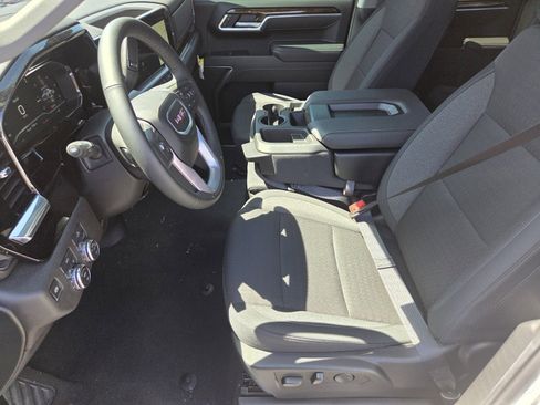 New 2025 GMC Sierra 1500 Elevation image 6