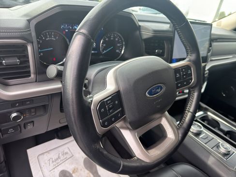 Used 2022 Ford Expedition XLT AWD/4WD image 11