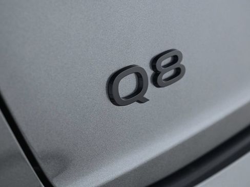 Used 2026 Audi Q8 Premium Plus AWD/4WD image 23