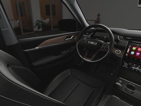 Used 2024 Jeep Grand Cherokee Limited 4xe w/ Luxury Tech Group II image 20