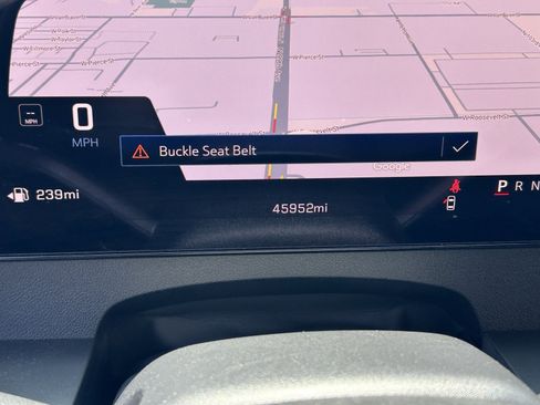 Used 2025 Chevrolet Traverse LT FWD image 18