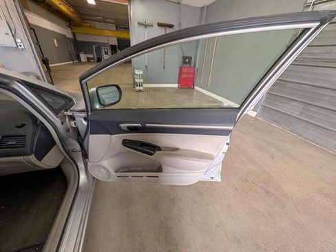 Used 2008 Honda Civic Hybrid Sedan image 30
