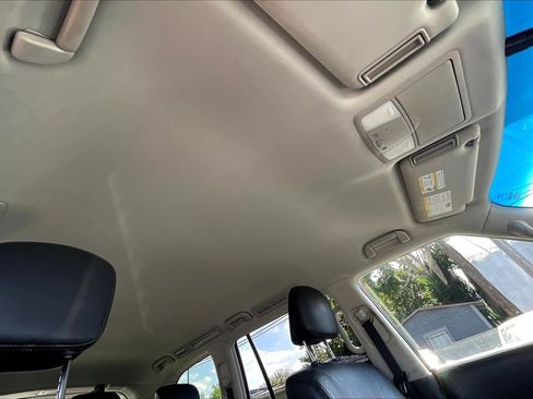 Used 2017 Nissan Armada SL image 22