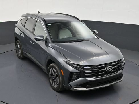 Used 2025 Hyundai Tucson SEL FWD image 18