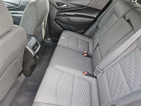 Used 2021 Chevrolet Equinox LT image 29