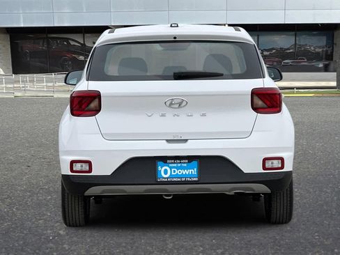 New 2026 Hyundai Venue SE image 7