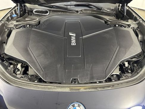 Used 2023 BMW i7 xDrive60 AWD/4WD image 26